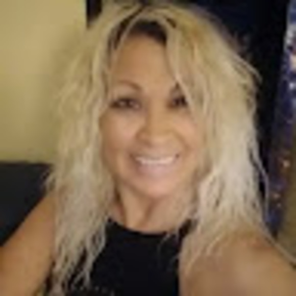 Meet your Posher, Miriam - Picture 1 of 1